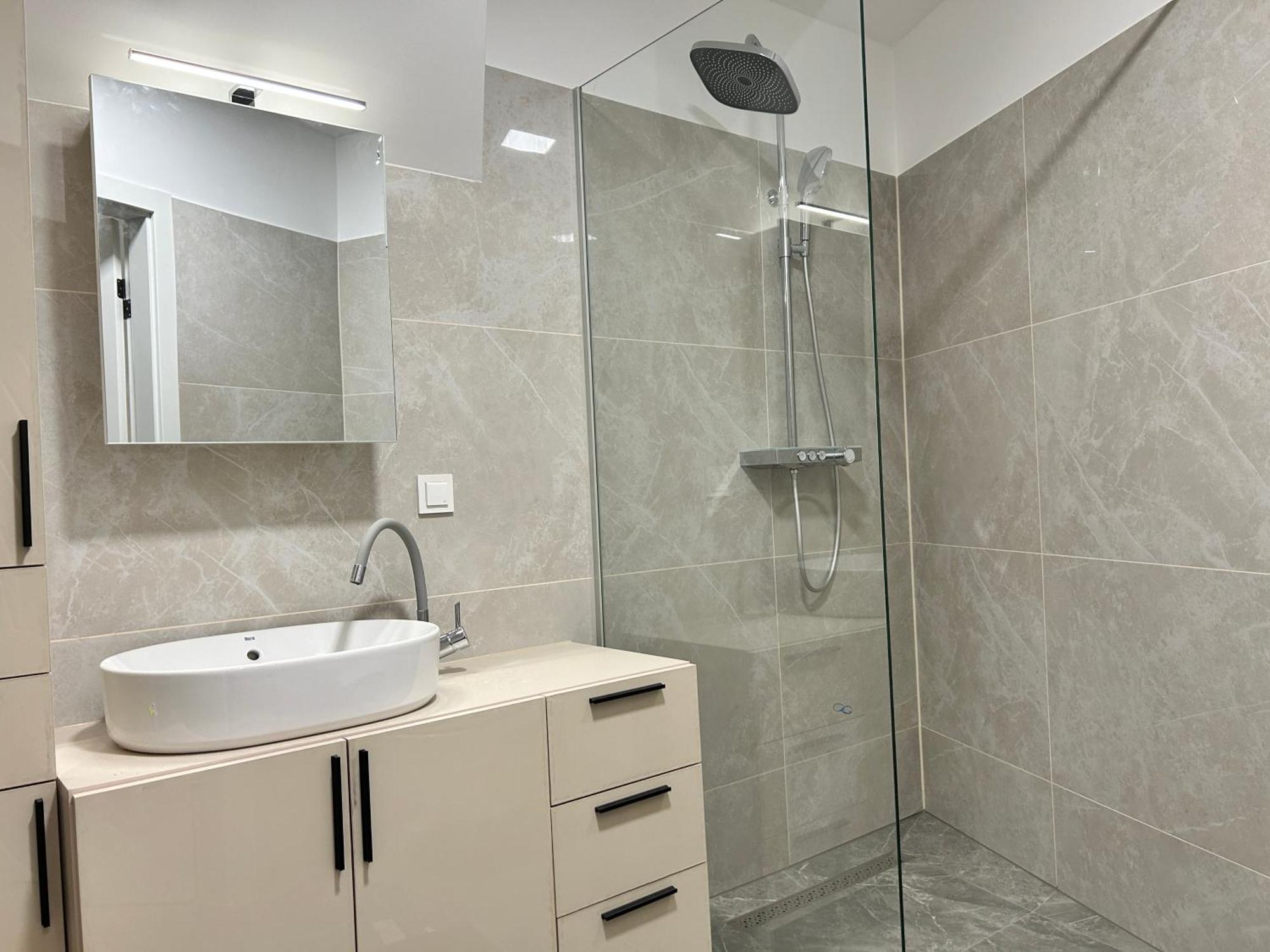 Asp Modern Apartments With Balcony & Free Parking 维也纳 外观 照片